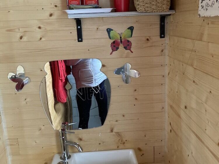 Captivating 1 Bed Cabin In Middlesbrough