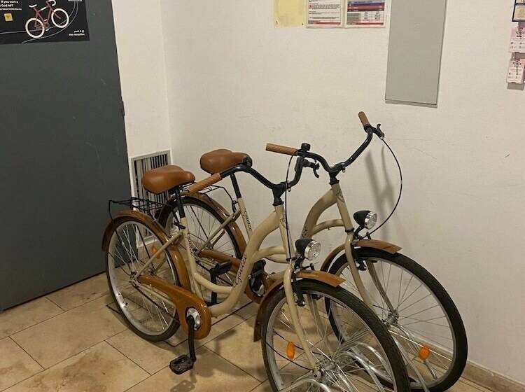 Chors Like A Hotel   Hostel