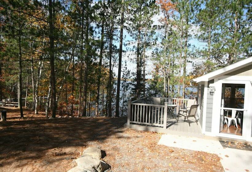Deerwood Resort   Whippoorwill Cabin