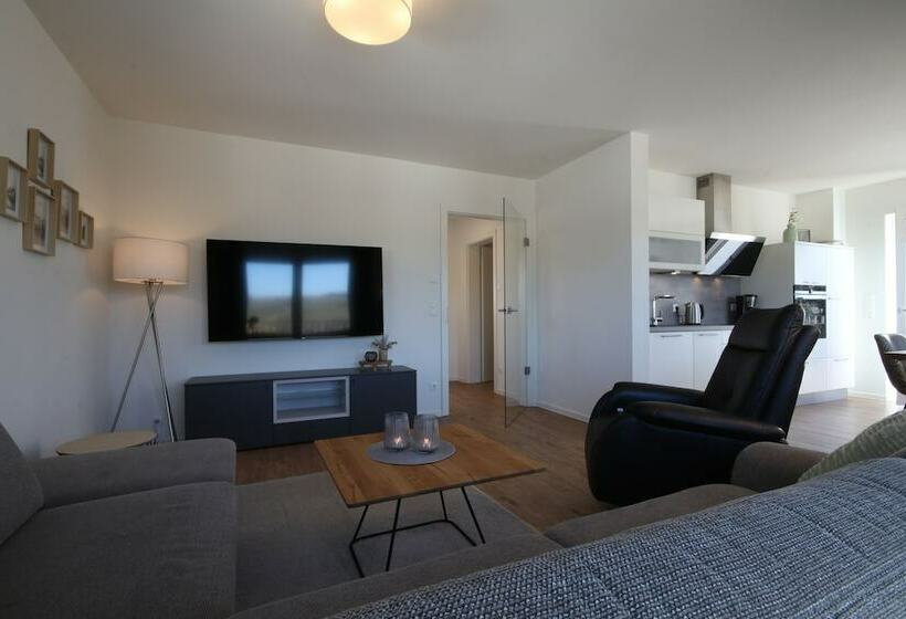 Diemelblick 12   Leni