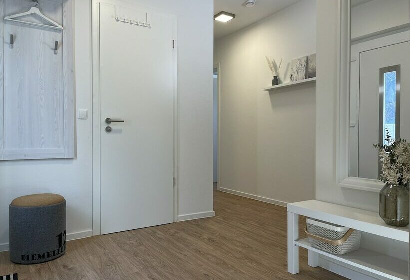 Diemelblick 12   Leni