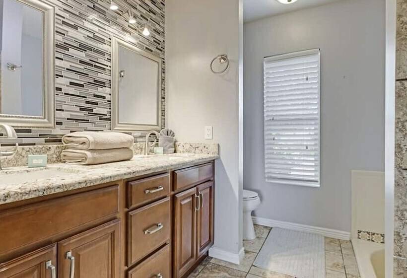 Fountain Hiils 4 Bdrm W/breathtaking Views & Pool!