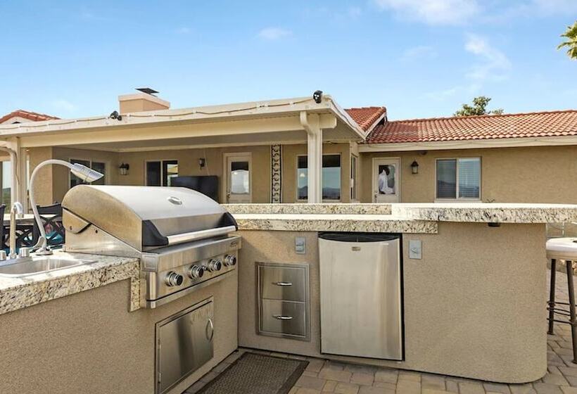 Fountain Hiils 4 Bdrm W/breathtaking Views & Pool!