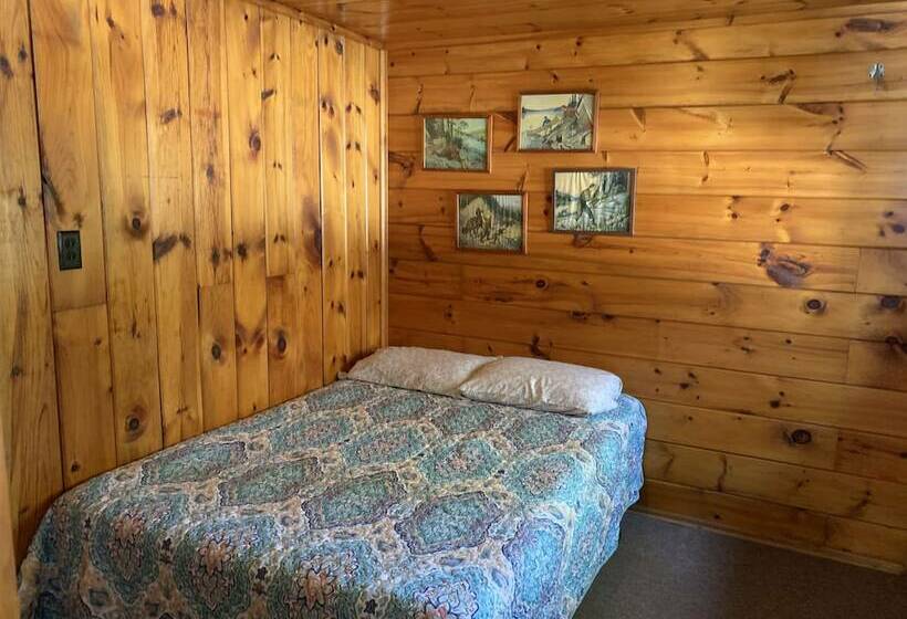 Gresham Shores Smiling Moose #6