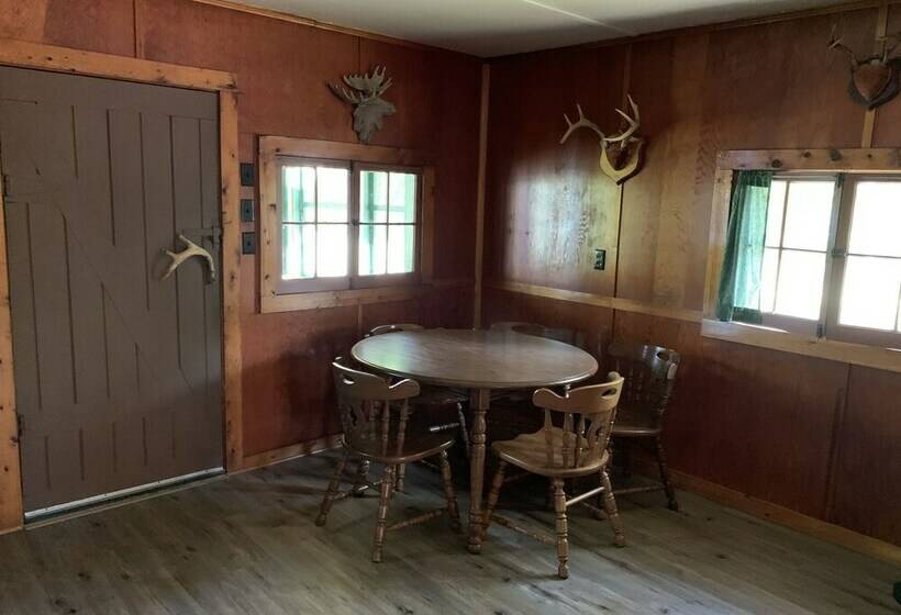 Gresham Shores Smiling Moose #6