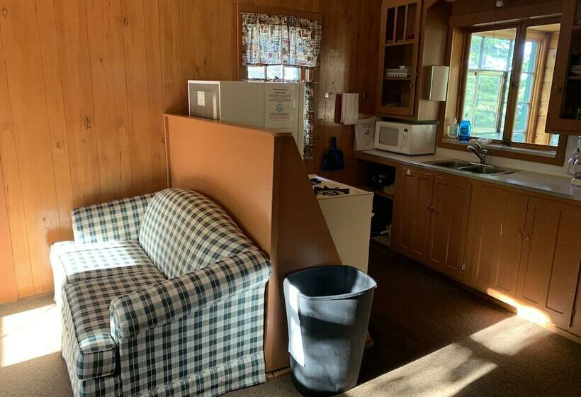 Gresham Shores   Woodies Perch #5