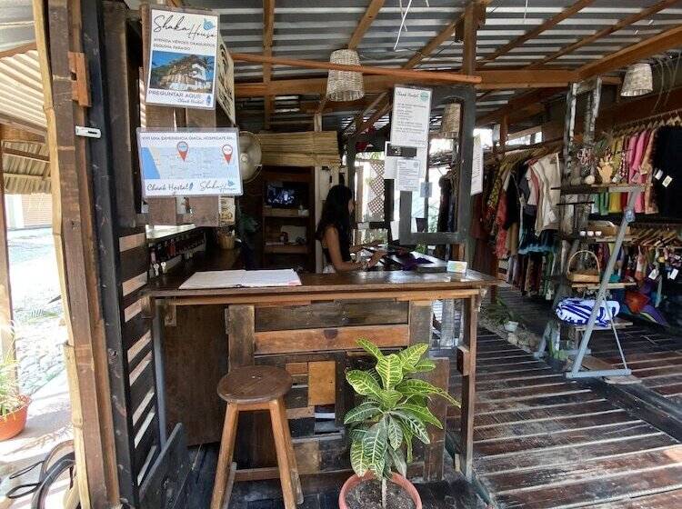 Hostal Chaak   Hostel