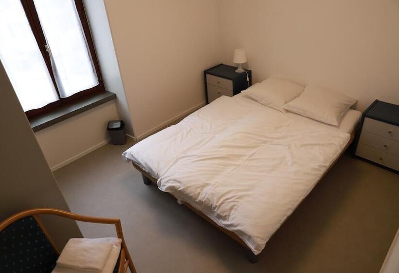 Hostal L Auberge De Noiraigue