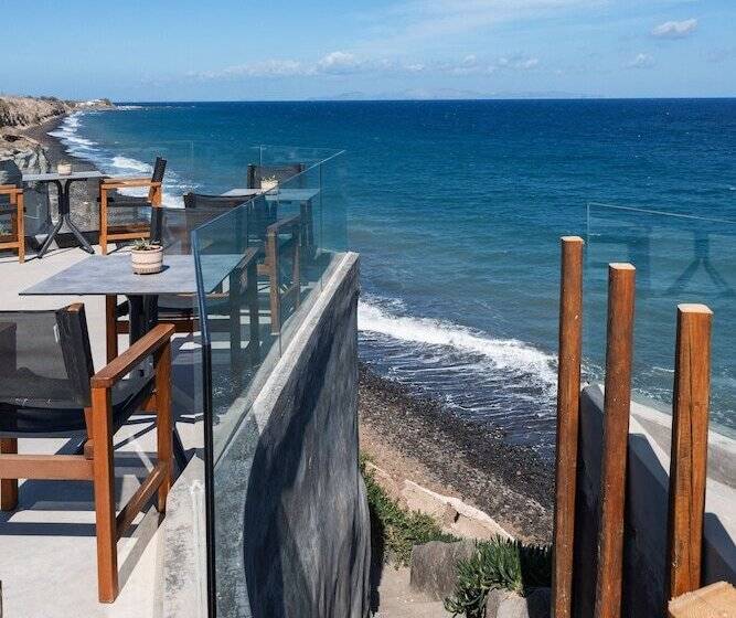 Отель Almyra Oia Suites