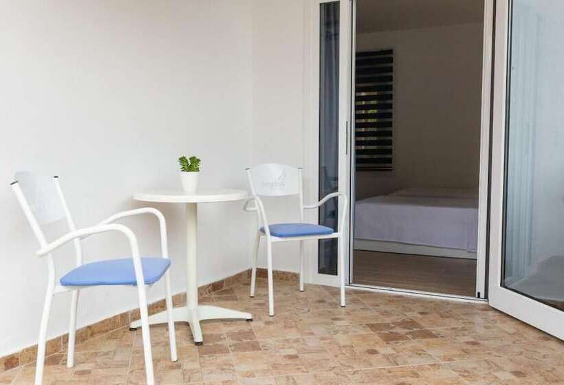 בית מלון כפרי Angelina