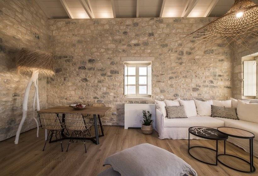 בית מלון כפרי Bassa Maina Villas & Suites