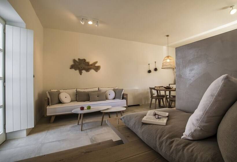 בית מלון כפרי Bassa Maina Villas & Suites