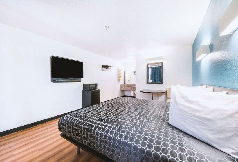 فندق Blue Way Inn Fairmont