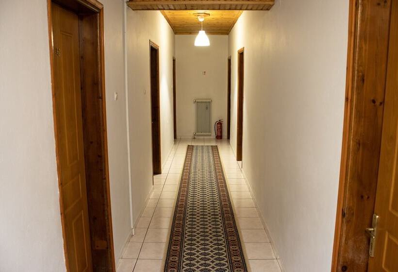 בית מלון כפרי Defkalion