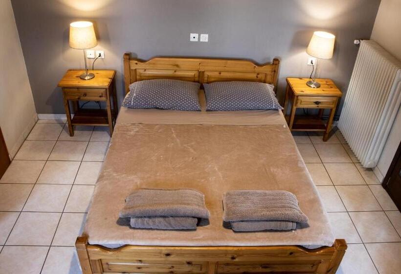 בית מלון כפרי Defkalion