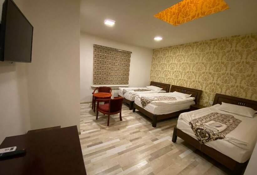 בית מלון כפרי Diyor