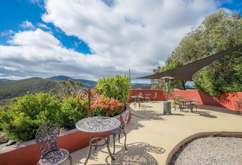 בית מלון כפרי Eagle View Escape