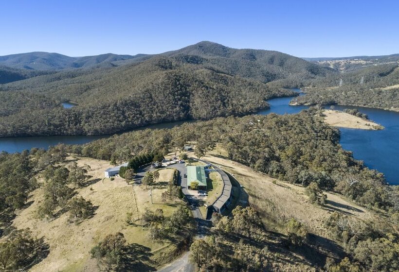 בית מלון כפרי Eagle View Escape