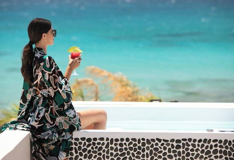 호텔 Eden Beachfront Residences & Suites