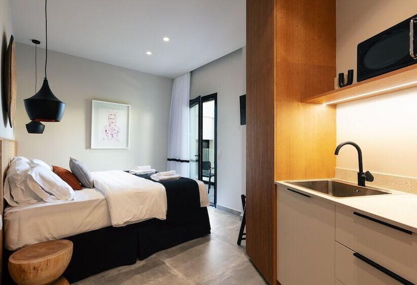 هتل Gd Gallery Suites