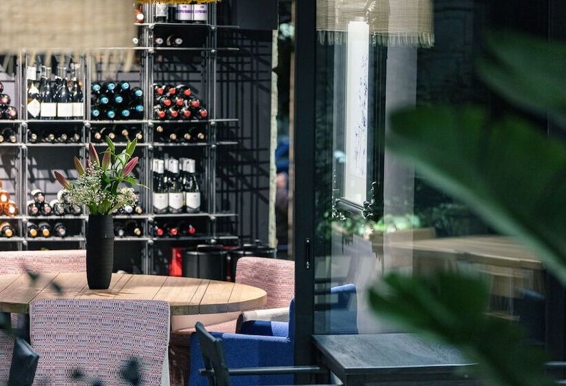 هتل Gd Gallery Suites