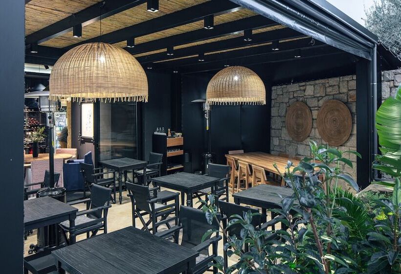 هتل Gd Gallery Suites