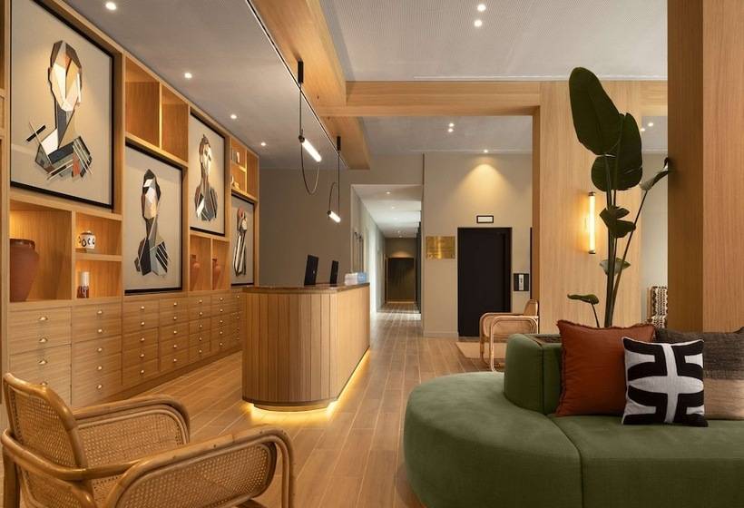 هتل Hilton Garden Inn Evora