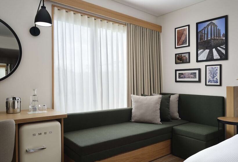 هتل Hilton Garden Inn Evora
