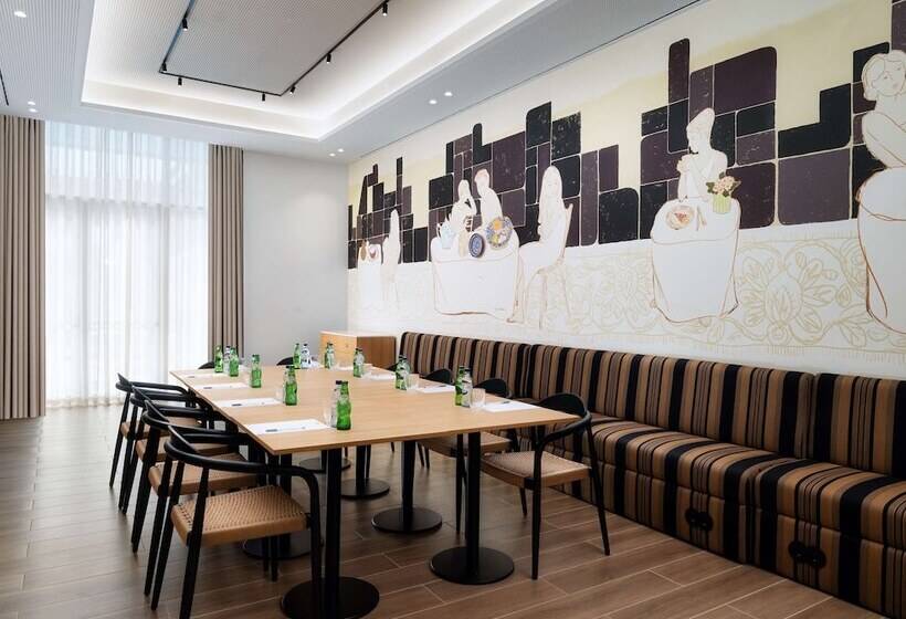 هتل Hilton Garden Inn Evora