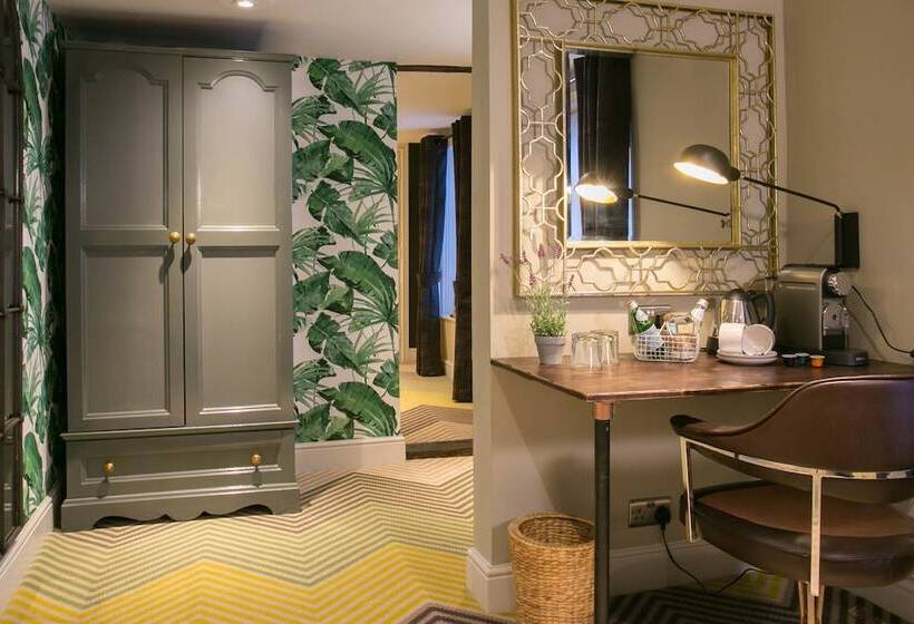 Отель Huntsman Of Brockenhurst