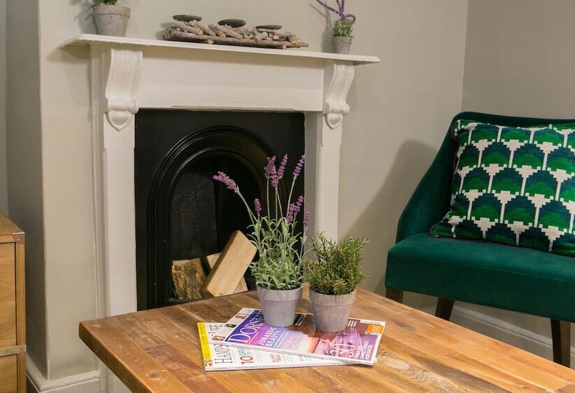 Отель Huntsman Of Brockenhurst