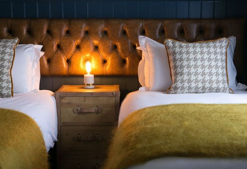 Отель Huntsman Of Brockenhurst