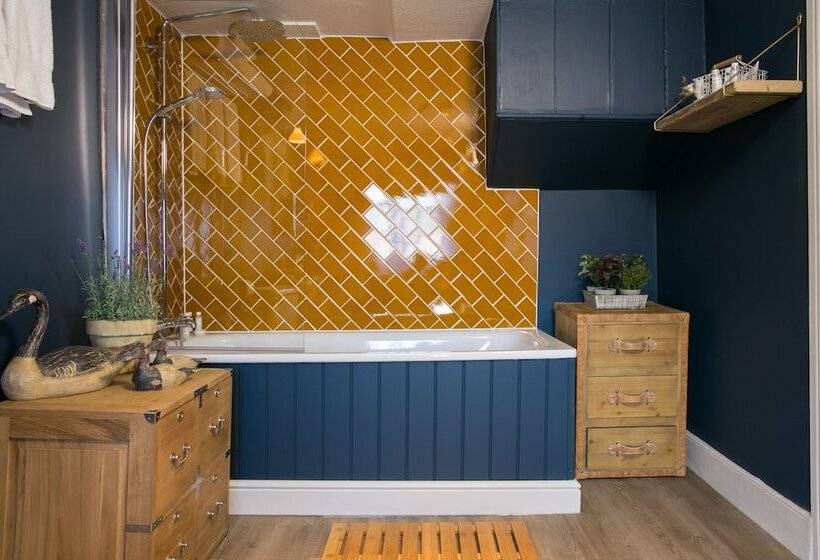 Отель Huntsman Of Brockenhurst