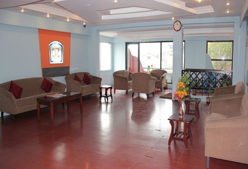 هتل Jayaraj Residency