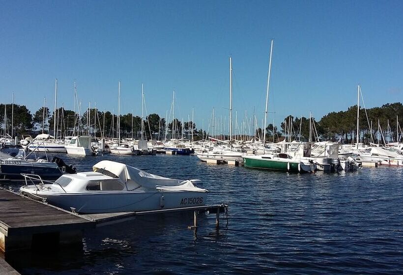 ホテル Les Ourmes