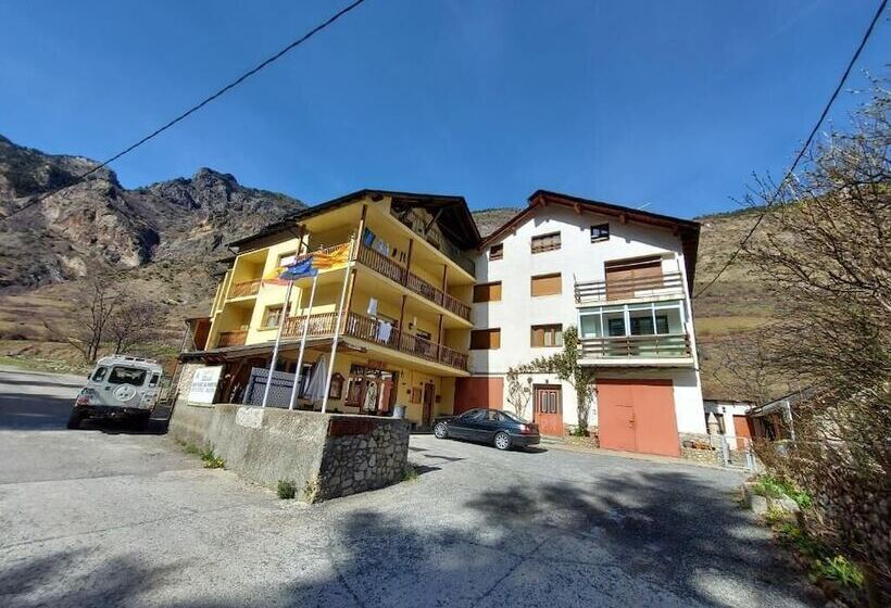 فندق ريفى Camping Solau