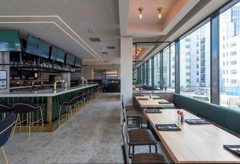 ホテル Sandman Signature Glasgow