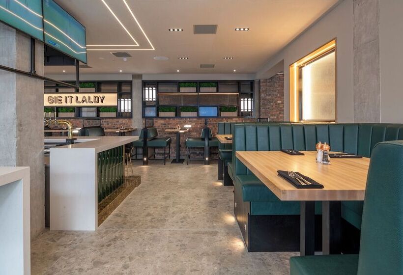 ホテル Sandman Signature Glasgow