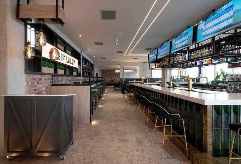 ホテル Sandman Signature Glasgow