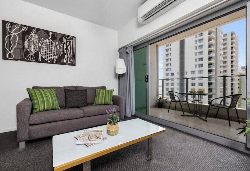 ホテル Signatures On Knuckey