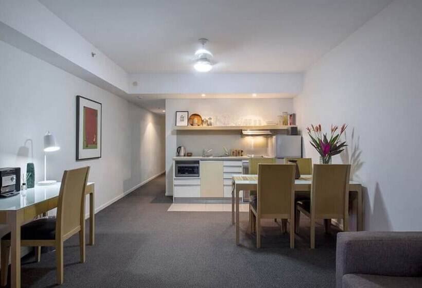 ホテル Signatures On Knuckey