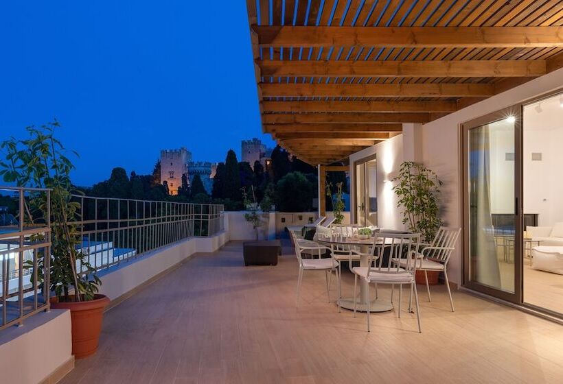 호텔 The 12th City