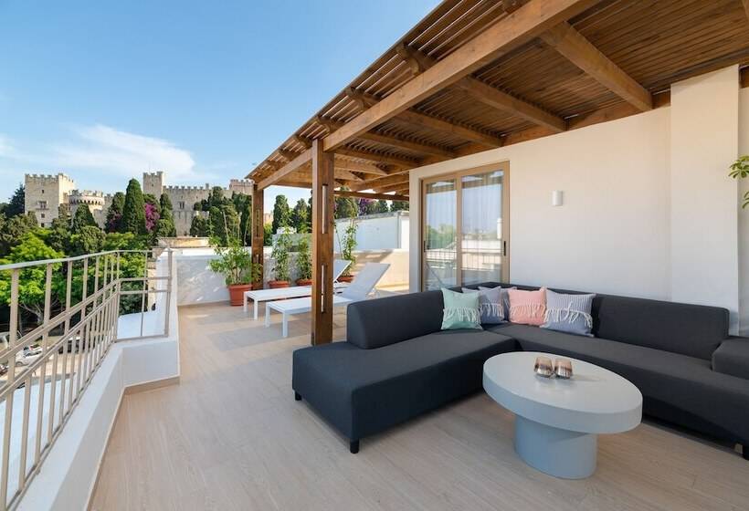 호텔 The 12th City