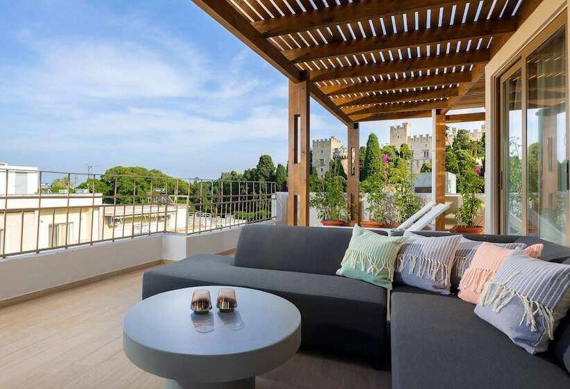 호텔 The 12th City