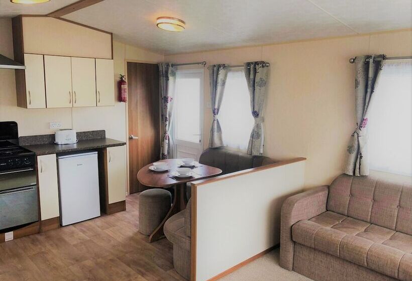 Отель The Chase Holiday Park