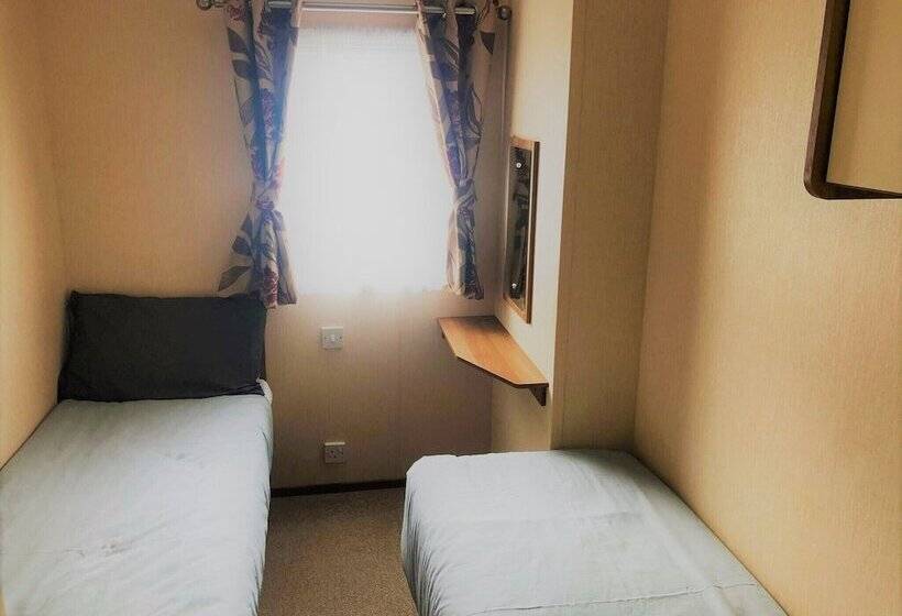 Отель The Chase Holiday Park