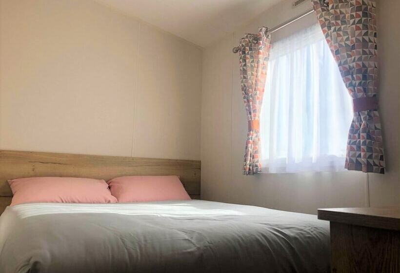 Отель The Chase Holiday Park