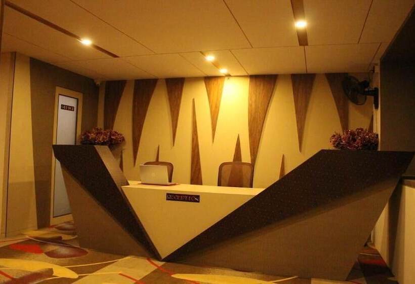 Zip By Spree Hotels Surat