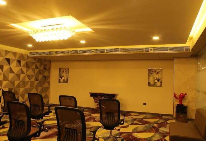 Zip By Spree Hotels Surat