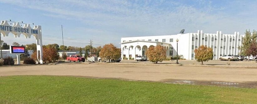 فندق The White House Inn